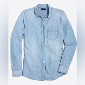 J. Crew Factory Light Blue Chambray Button Down Shirt Signature Fit Size M